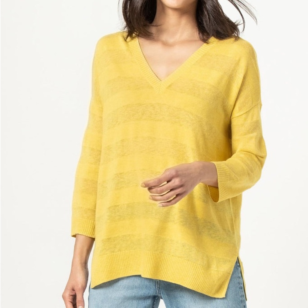 NWOT Lilla P V-Neck Tunic Sweater